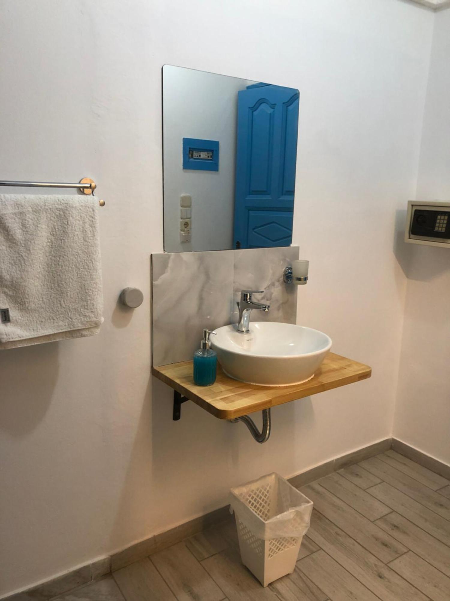 Antonis Hotel Kéfalos Extérieur photo