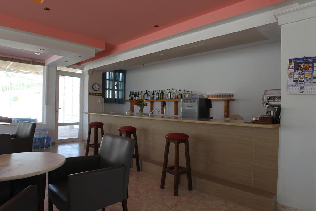 Antonis Hotel Kéfalos Extérieur photo