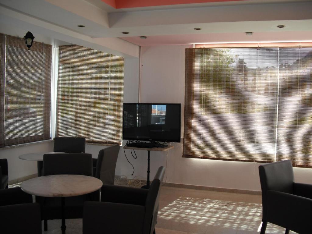 Antonis Hotel Kéfalos Extérieur photo
