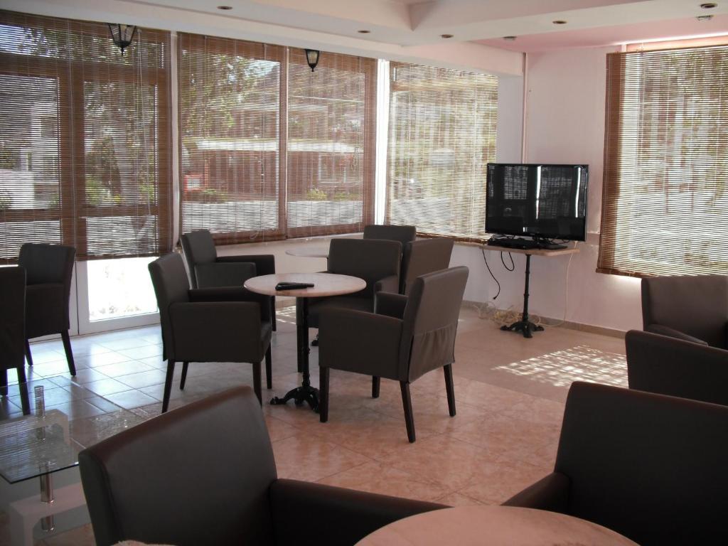 Antonis Hotel Kéfalos Extérieur photo