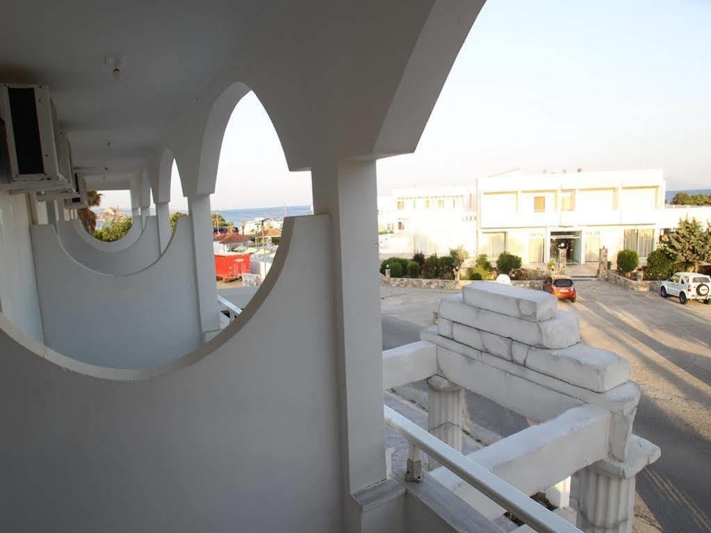 Antonis Hotel Kéfalos Extérieur photo